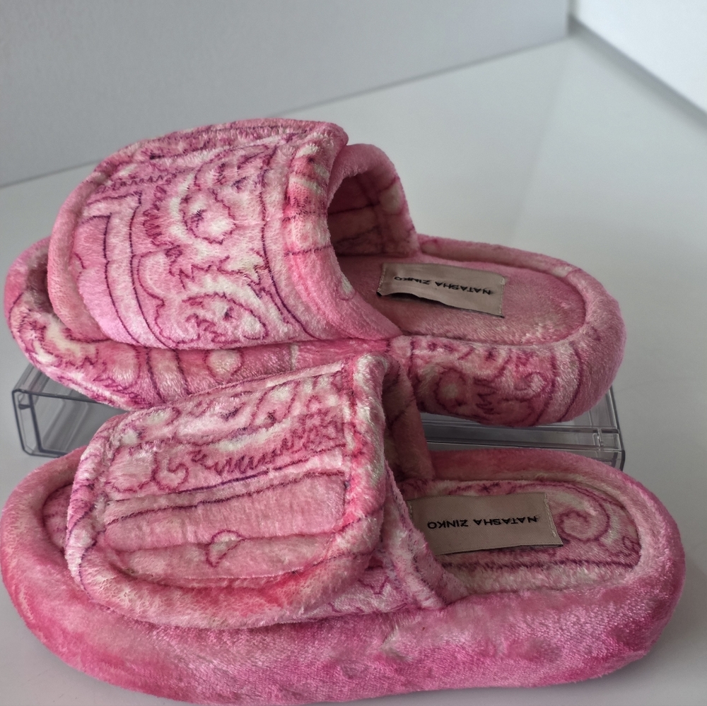 NATASHA ZINKO PINK BANDANA PRINT VOLUME PLATFORM SLIDES 9
